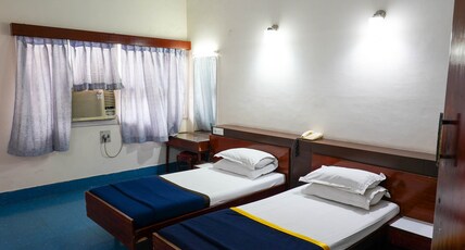 HOTEL PALMGROVE Room Type - Deluxe AC Room with Balcony