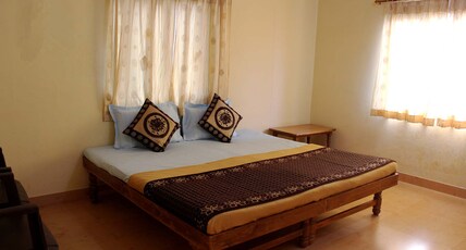 Viki Holiday Home Room Type - 3 Bed Rooms AC Bunglow for 10 people