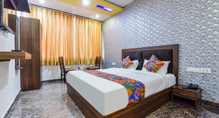 FabHotel Diamond Key Room Type - Deluxe Room