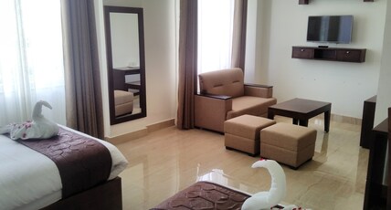 Hotel Holiday Hill Room Type - Executive Room (Mountain View)