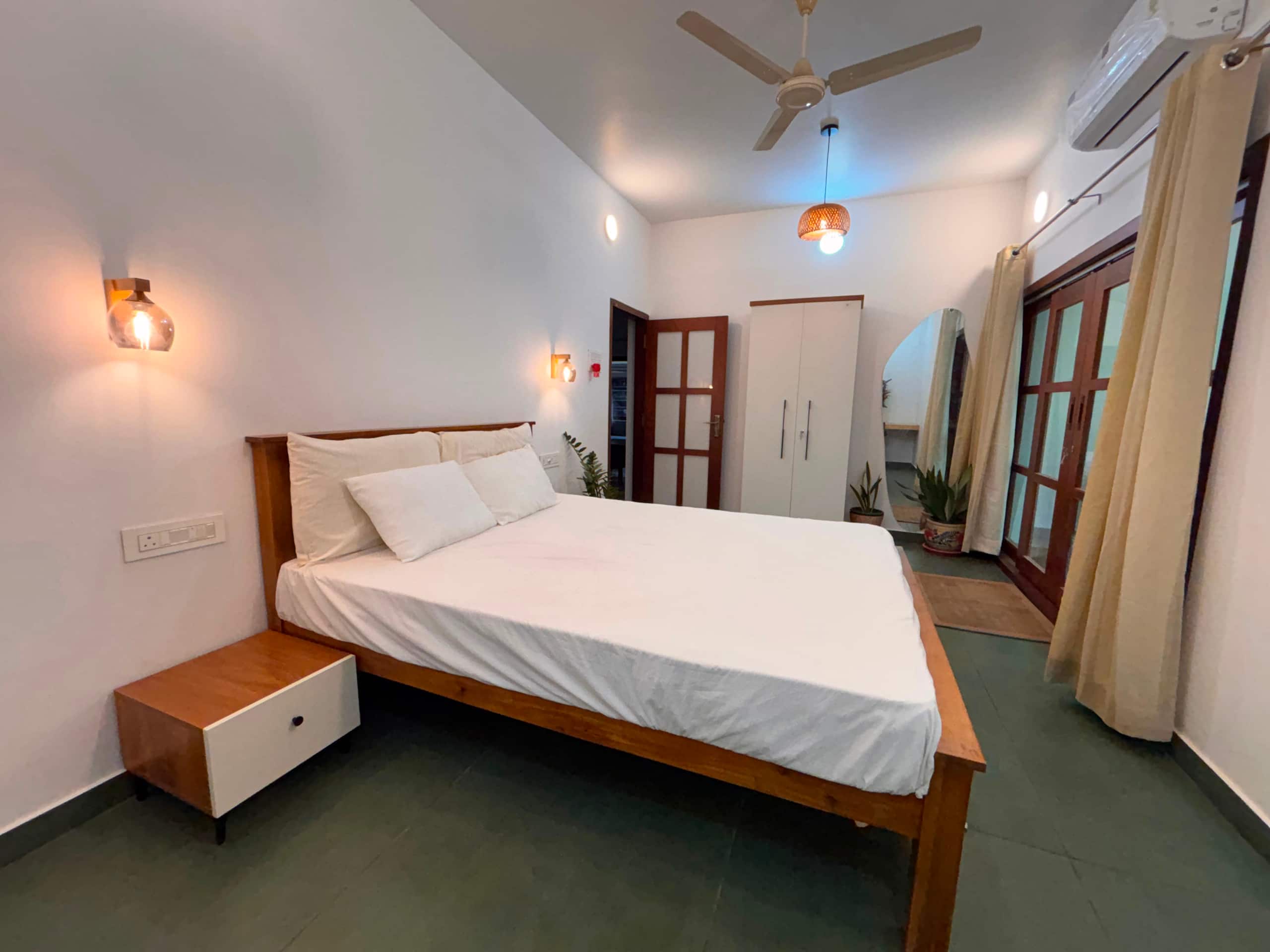 Ashrayam Homestay - Tap to explore photos