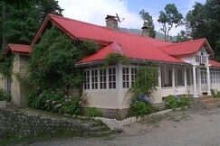 Sunny View Cottages | Rooms & Caretaker