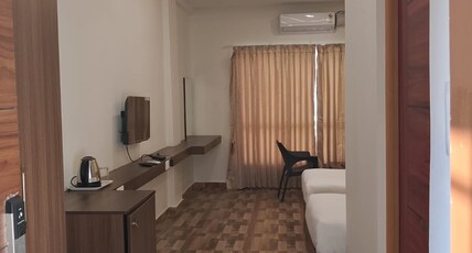 R2B(Rayan Ram Bhavan) Grand restaurant and rooms Room Type - CLASSIC AC