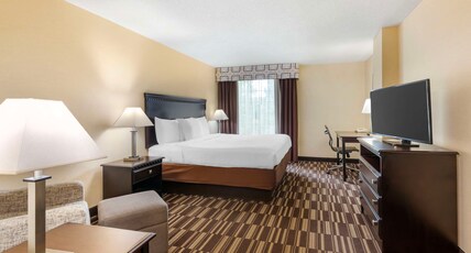 Best Western Plus Victor Inn & Suites Room Type - 1 King Bed, Non-Smoking, High Speed Internet Access, Microwave And Refrigerator, Flat Screen Televis Best Western Plus Victor Inn & Suites Room Type - 1 King Bed, Non-Smoking, High Speed Internet Access, Microwave And Refrigerator, Flat Screen Televis