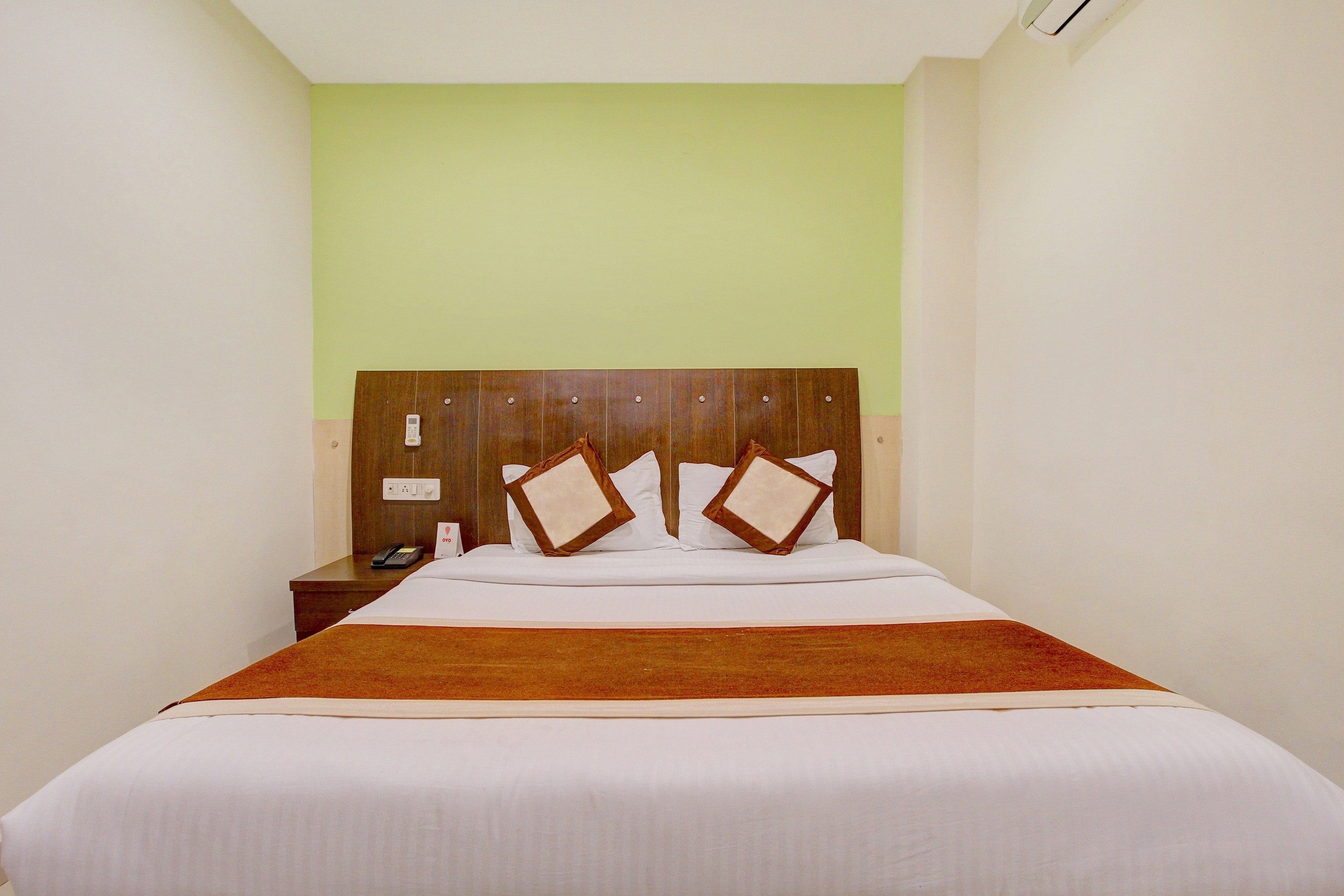 Collection O Alekhya Residency - Tap to explore photos