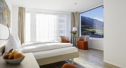 Mercure Chur City West Room Type - Comfort room with 2 single beds, mountain view
