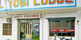 Hotel Yogi Lodge 