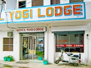 Hotel Yogi Lodge 