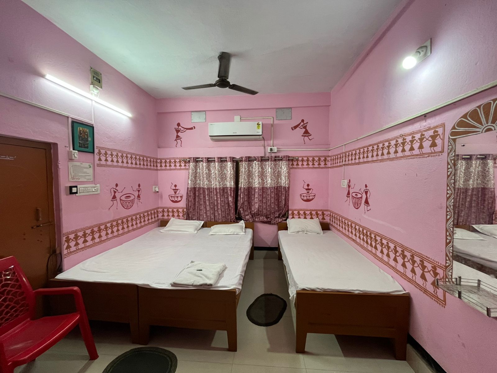 Shayamali Homestay - Tap to explore photos
