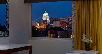 DoubleTree by Hilton Madison Room Type - 2QN MOB HEA ACC 3X3SHWR