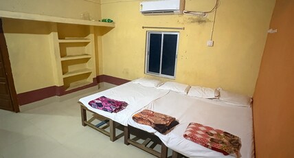 Aradhya Guest House Room Type - 109 Ac double bed single bed