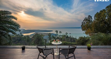 StayVista at Lake Pearl Serenity Room Type - StayVista at Lake Pearl Serenity