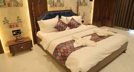 Hotel Nandi Heritage Pusad Room Type - VIP Heritage Suite Room