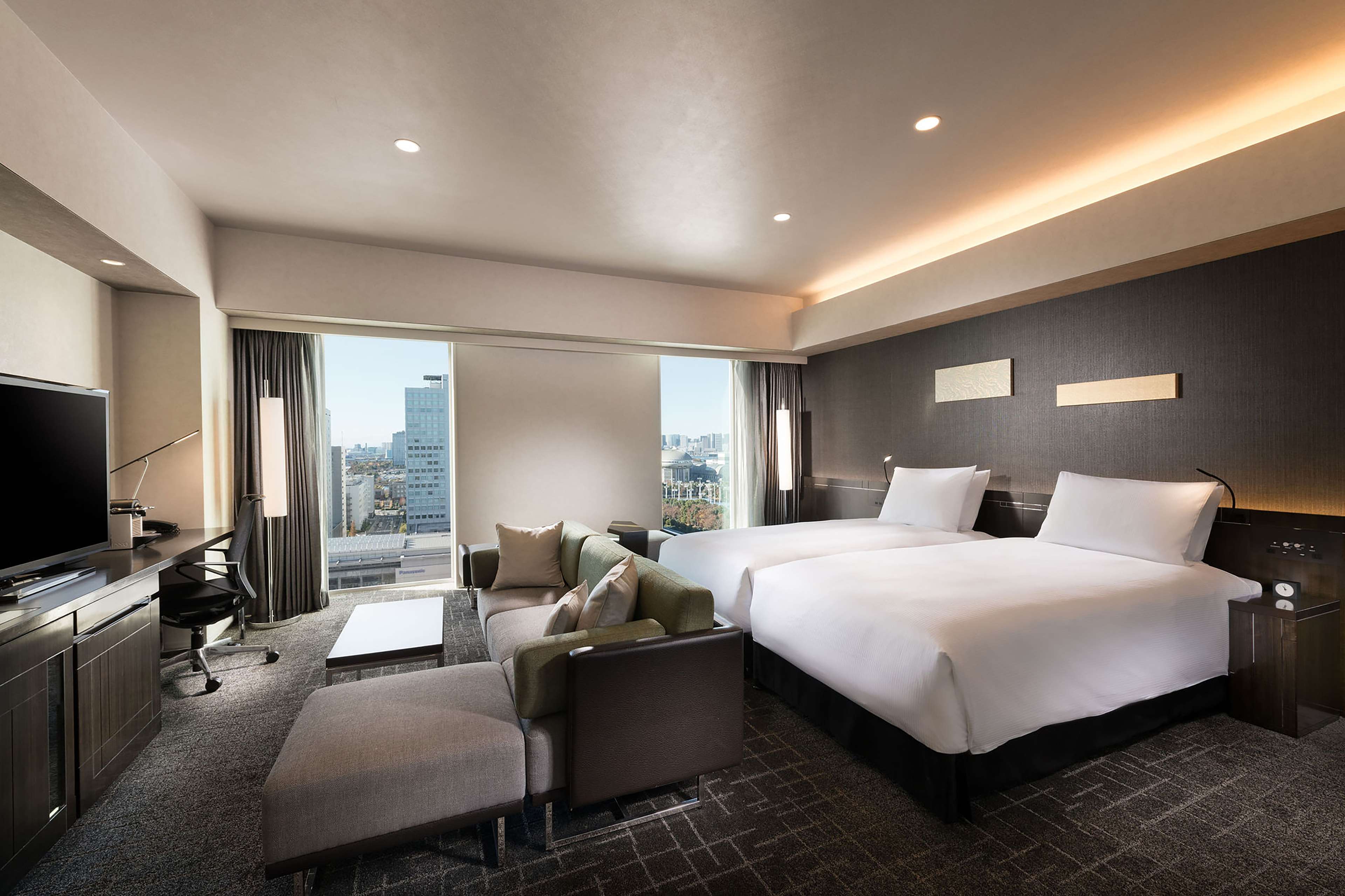 DoubleTree by Hilton Tokyo Ariake - Tap to explore photos