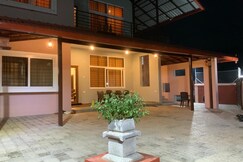 Sumantesh Homestay | Rooms & Guided Treks