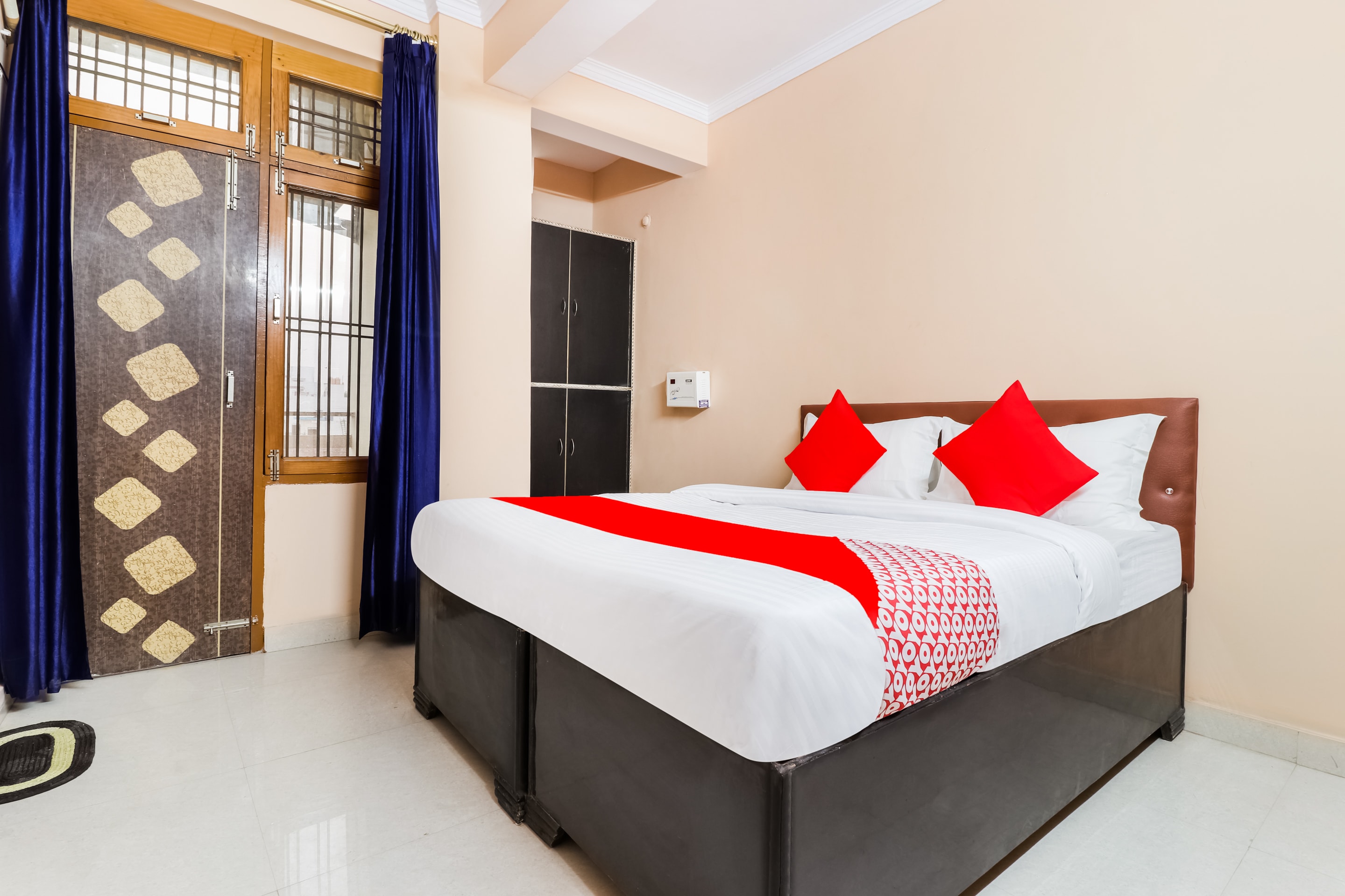 Hotel O by OYO Kalawati Palace - Tap to explore photos