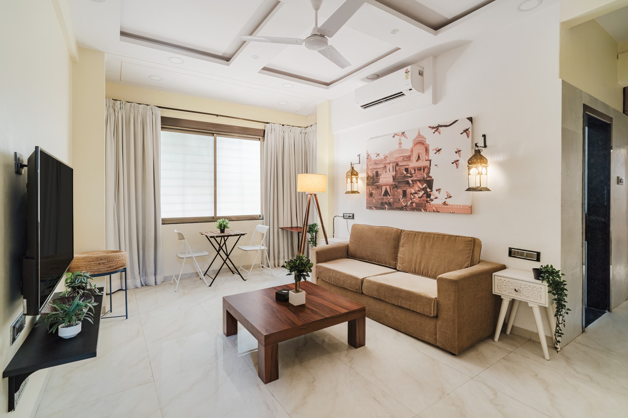 Oaklyn 1BHK in Bandra W by SquareOne Stays - Tap to explore photos