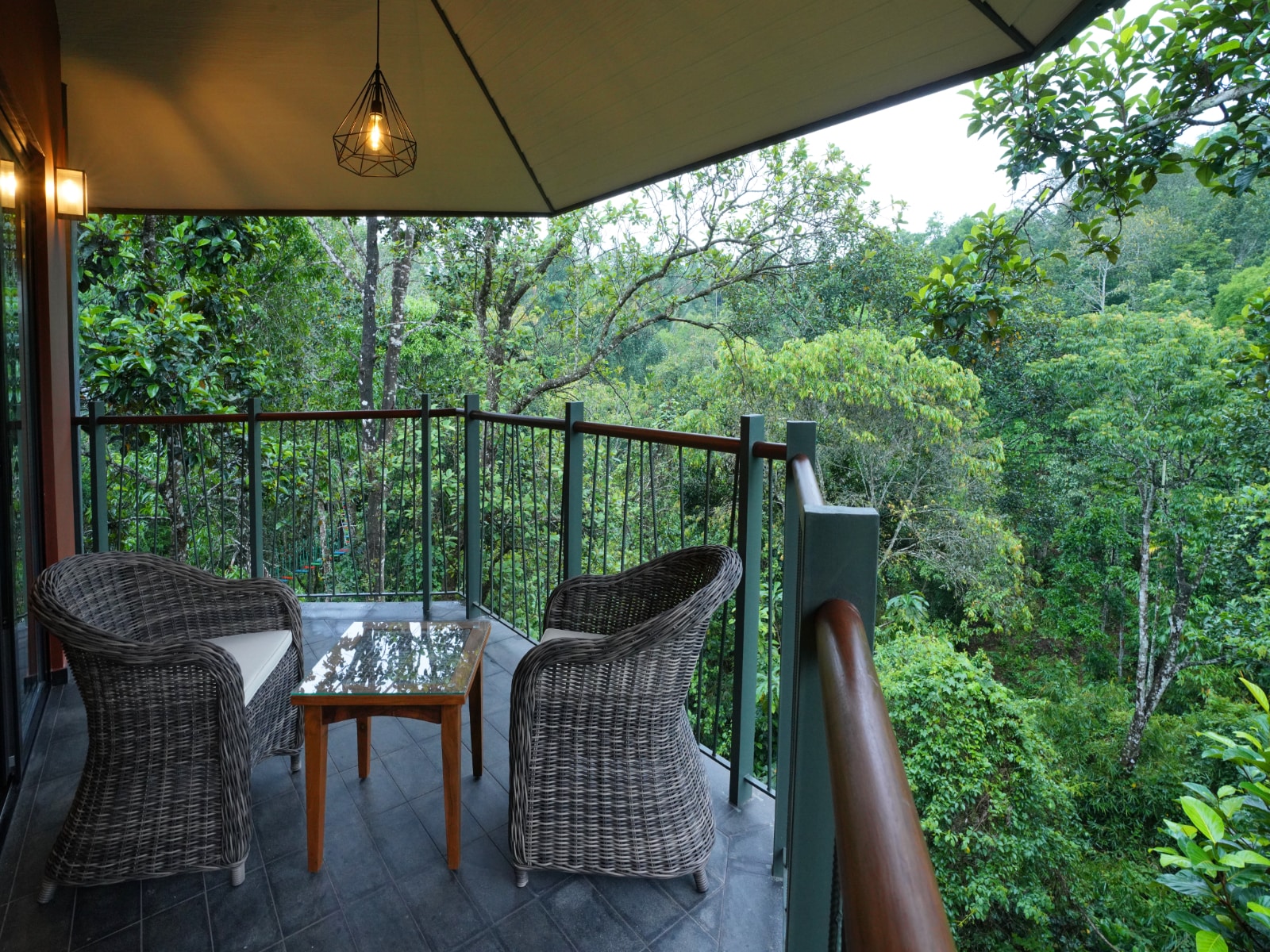 Vyna Hillock Resort - Tap to explore photos
