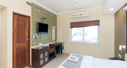 Park Prime Room Type - Deluxe Double Bed Room AC