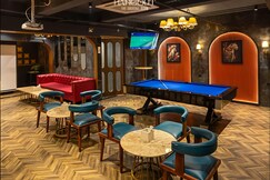 HnM THE BOUTIQUE HOTEL