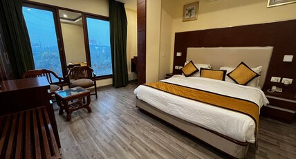 THE ICS HOTEL @OKHLA VIHAR METRO STATION Room Type - Deluxe Room