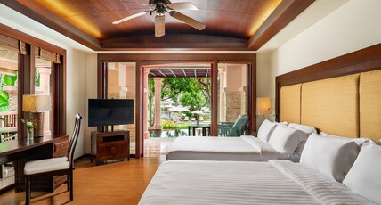 Centara Grand Beach Resort Phuket Room Type - Premier Suite Private Pool Club Double/Double