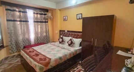 Hotel Parichit Room Type - Deluxe
