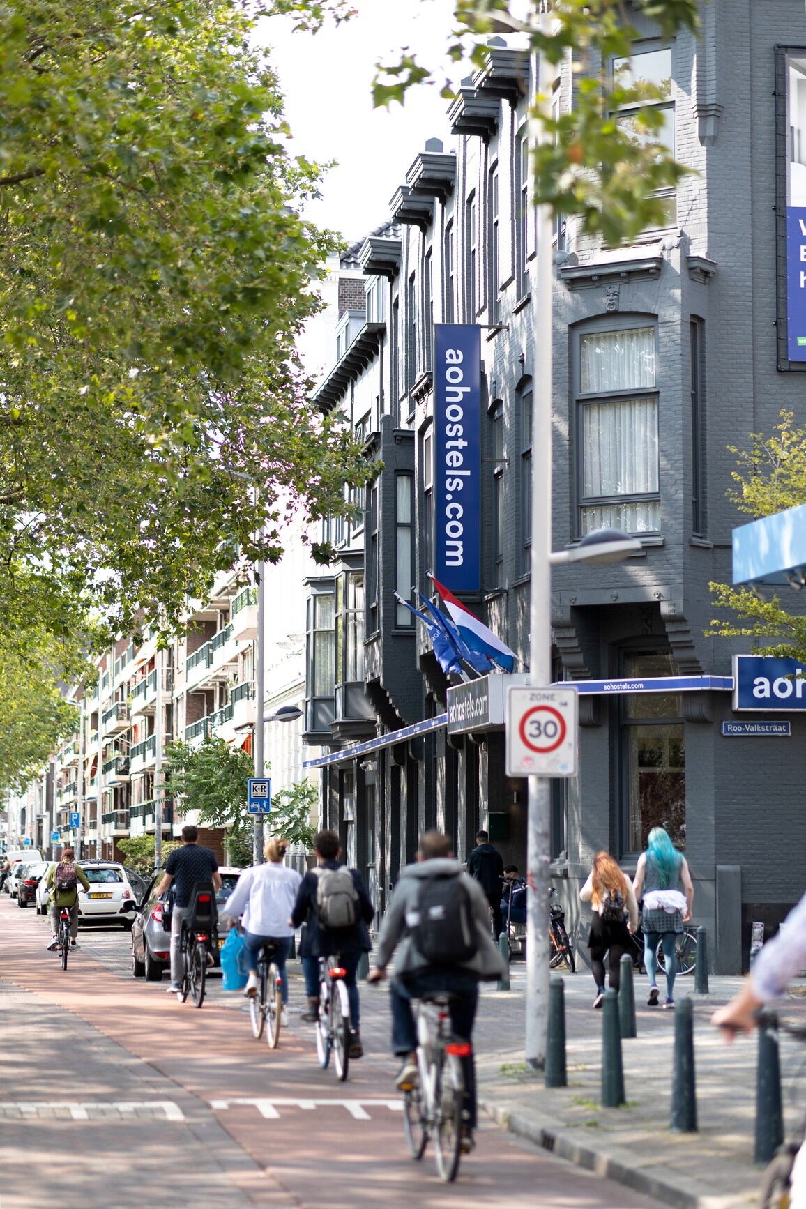 A&O Rotterdam City - Tap to explore photos