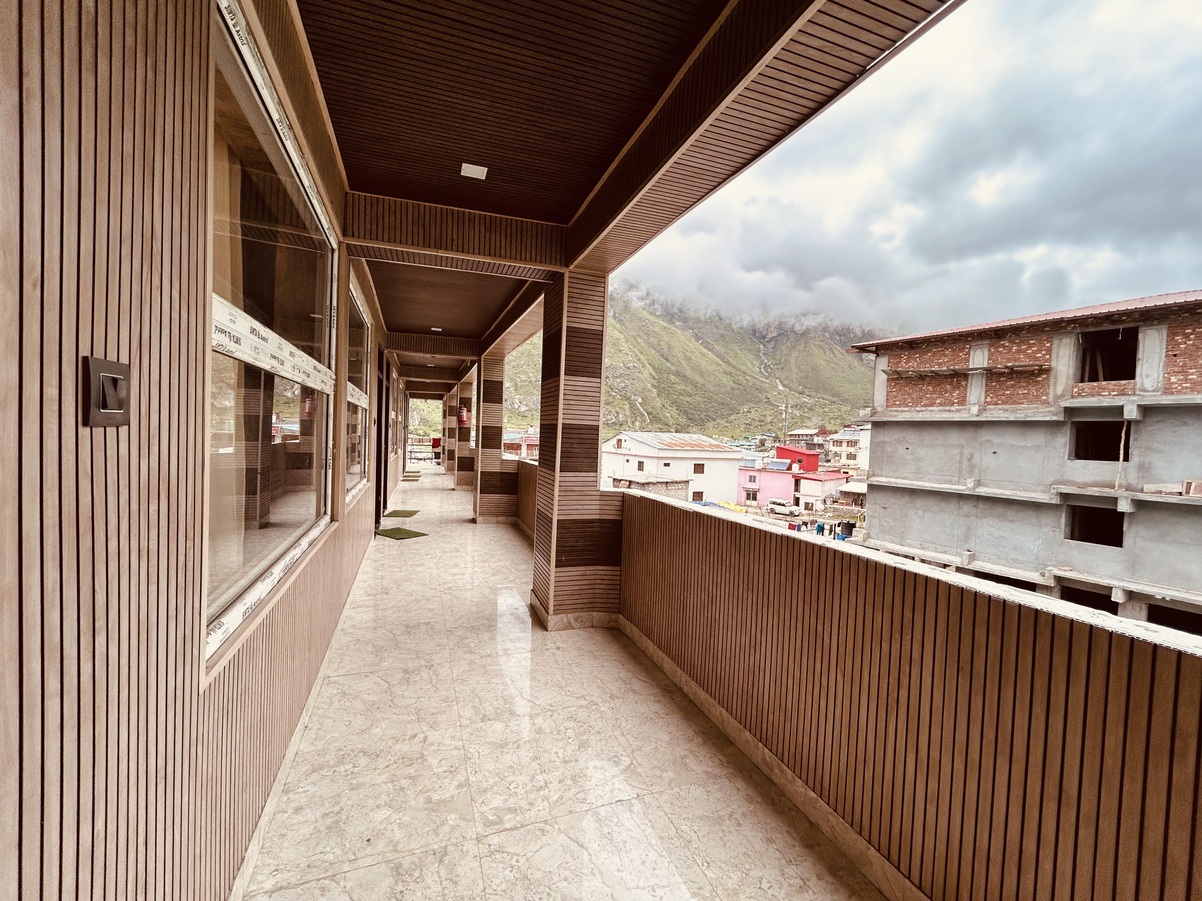 Hotel Om Radhey - Tap to explore photos