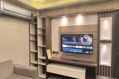 Entire 2BHK Luxurious Studio Apartment || 12 minutes from Airport