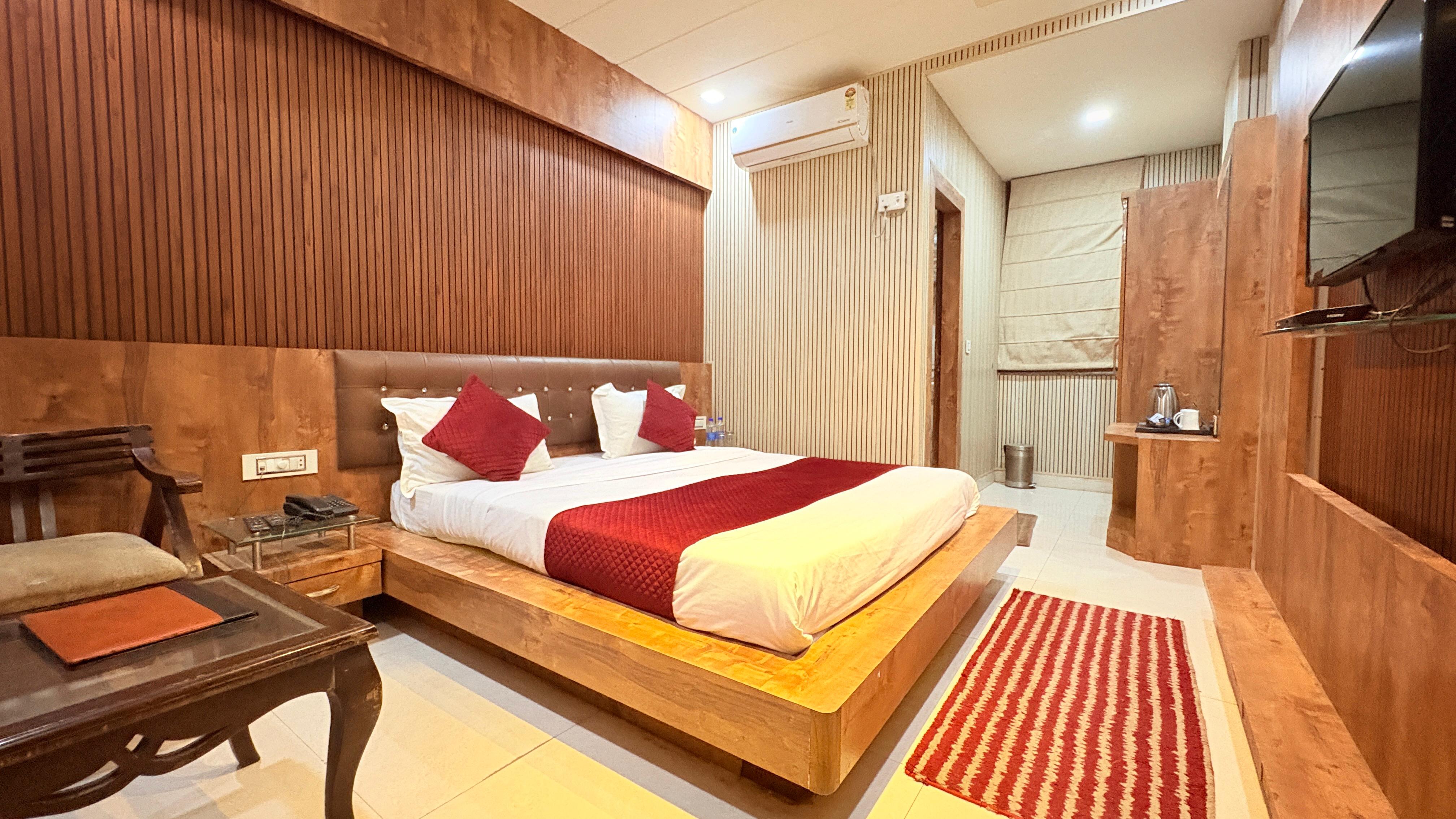 Hotel Gautam Grand - Tap to explore photos