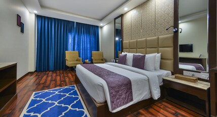 The Chinar Resort and Spa Room Type - Superior Room with Balcony