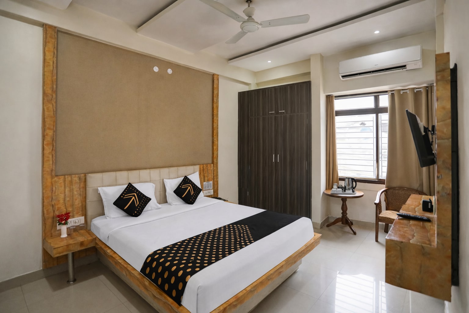 Hotel Triveni inn - Tap to explore photos