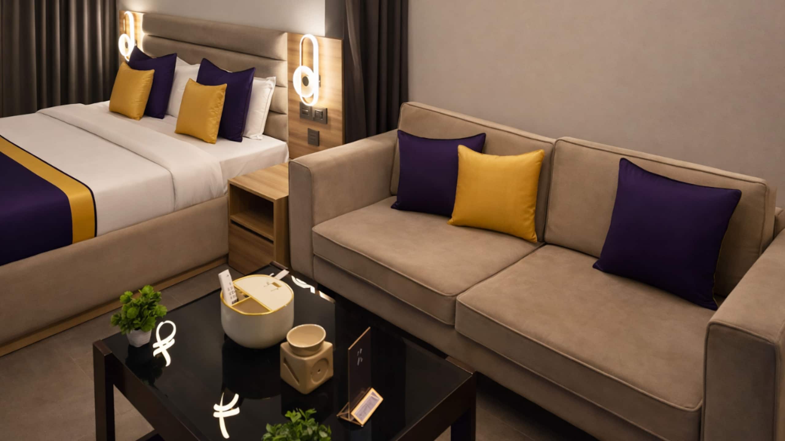Emerald - Luxury River Facing Stay by Zenith Suites - Tap to explore photos