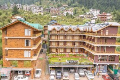 Rooms of Snow Peak Retreat & Cottages (Centrally Heated- Hill View)