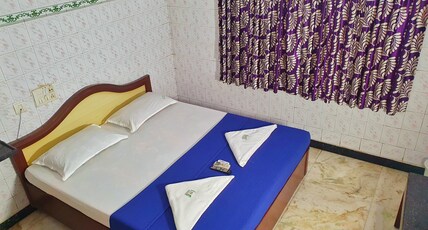 The Greens (Near Chennai Central Railway Station) Room Type - Standard Double AC Room