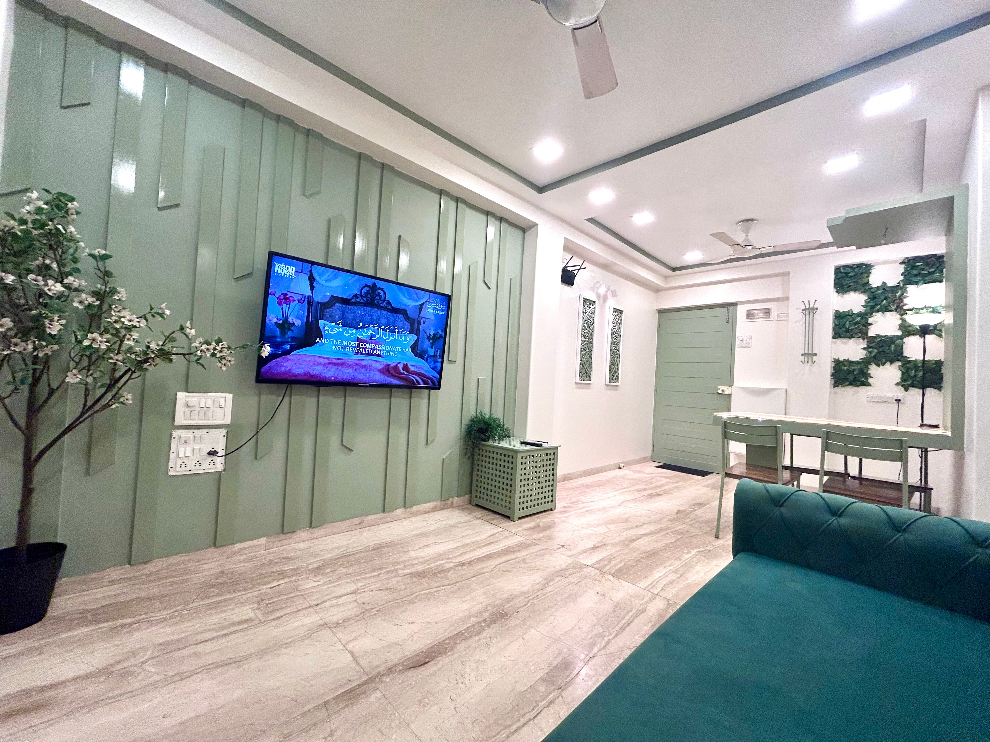 Premium 2 Bhk Condo Bandra W - Tap to explore photos