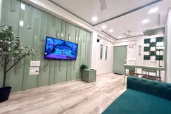 Premium 2 Bhk Condo Bandra W