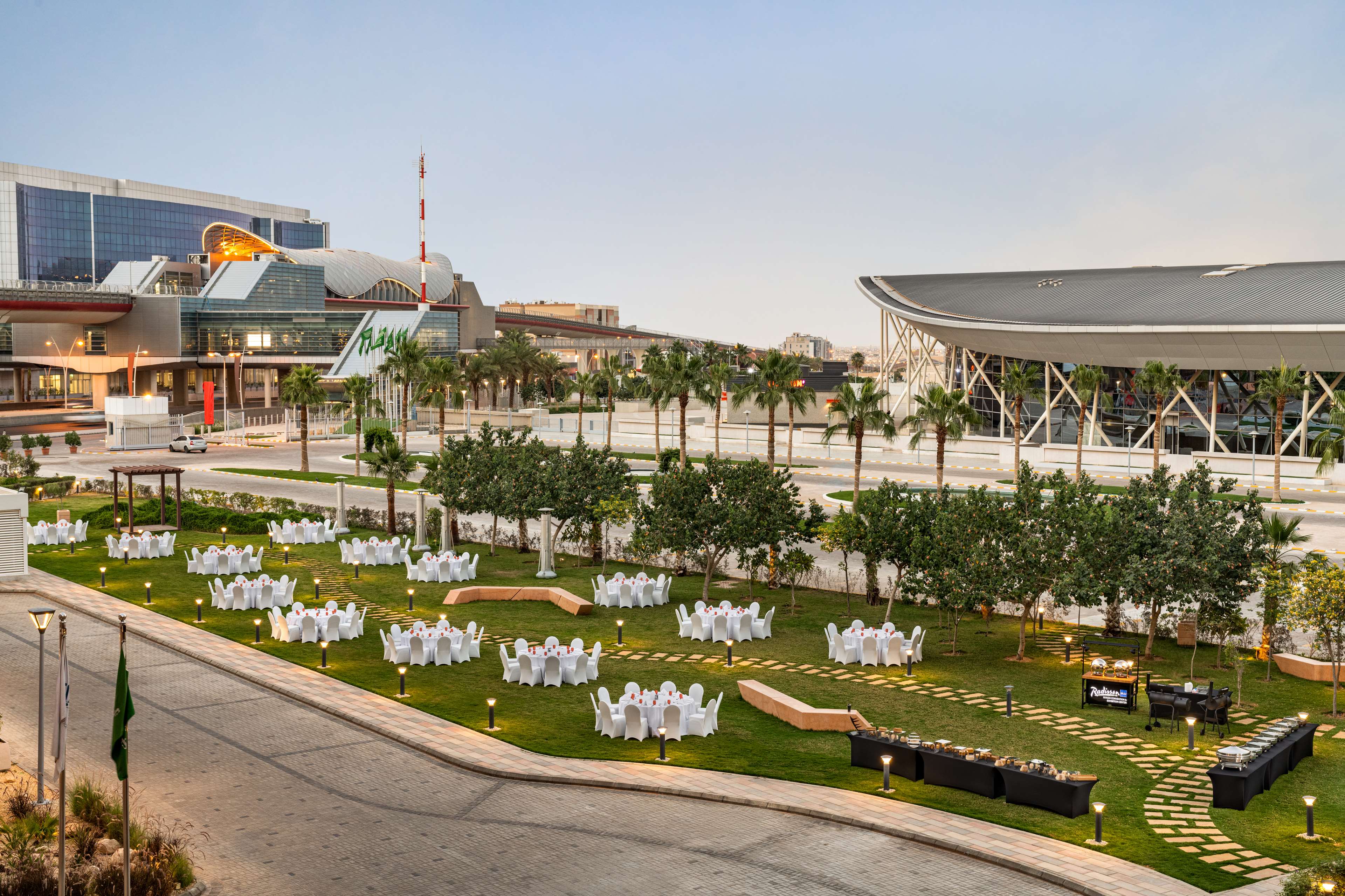 Radisson Blu Hotel, Riyadh Convention & Exhibition Center - Tap to explore photos