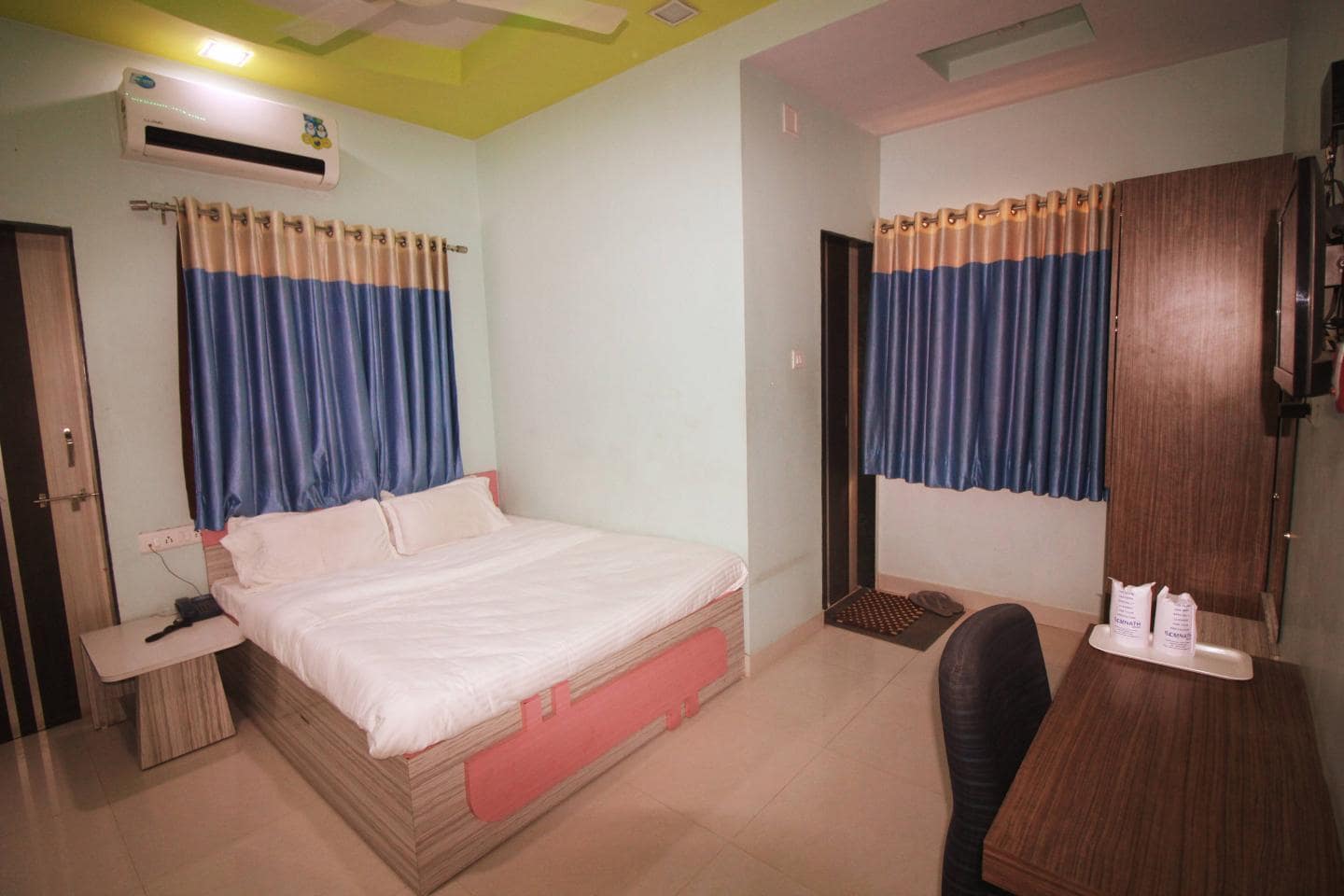 Hotel Somnath Sagar - Tap to explore photos