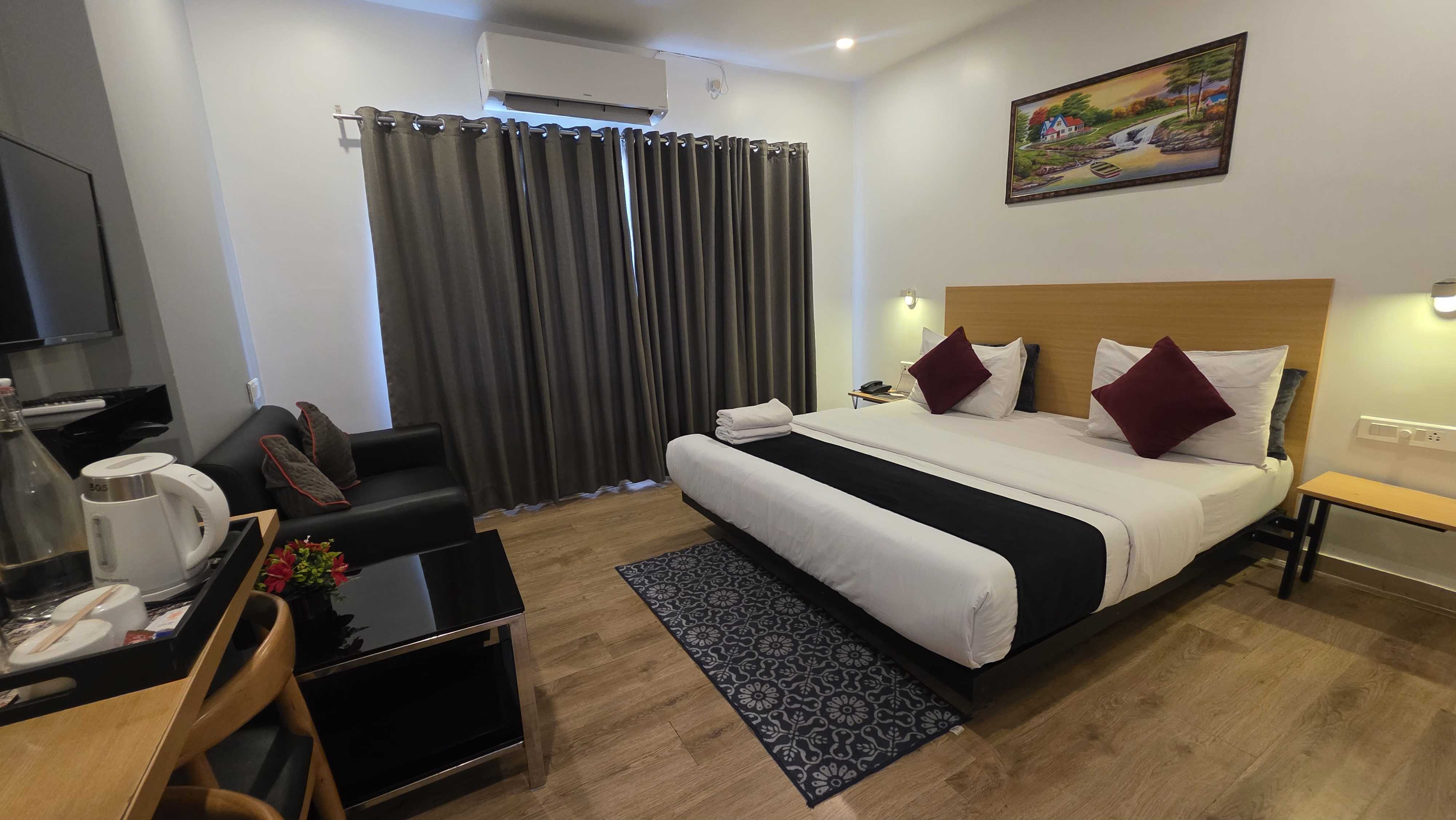 Townhouse Rourkela Railway Junction Formerly Hotel Balram Towers - Tap to explore photos