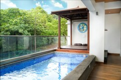 Skyvilla- Luxury Apartment Villa with Private Pool