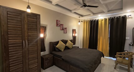 Nishtha Homestay Room Type - Family comfort Room ( DEODAR)