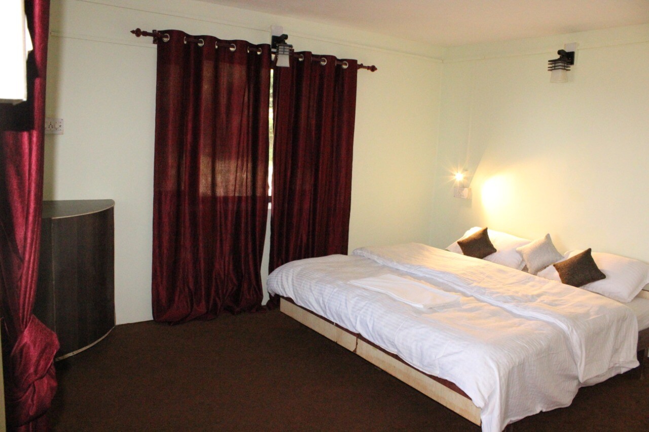 Fearless Cloud - Tap to explore photos