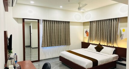 Kashi Inn Room Type - Deluxe room