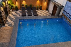 HOTEL RICH GRAND  NEAR TAJ MAHAL
