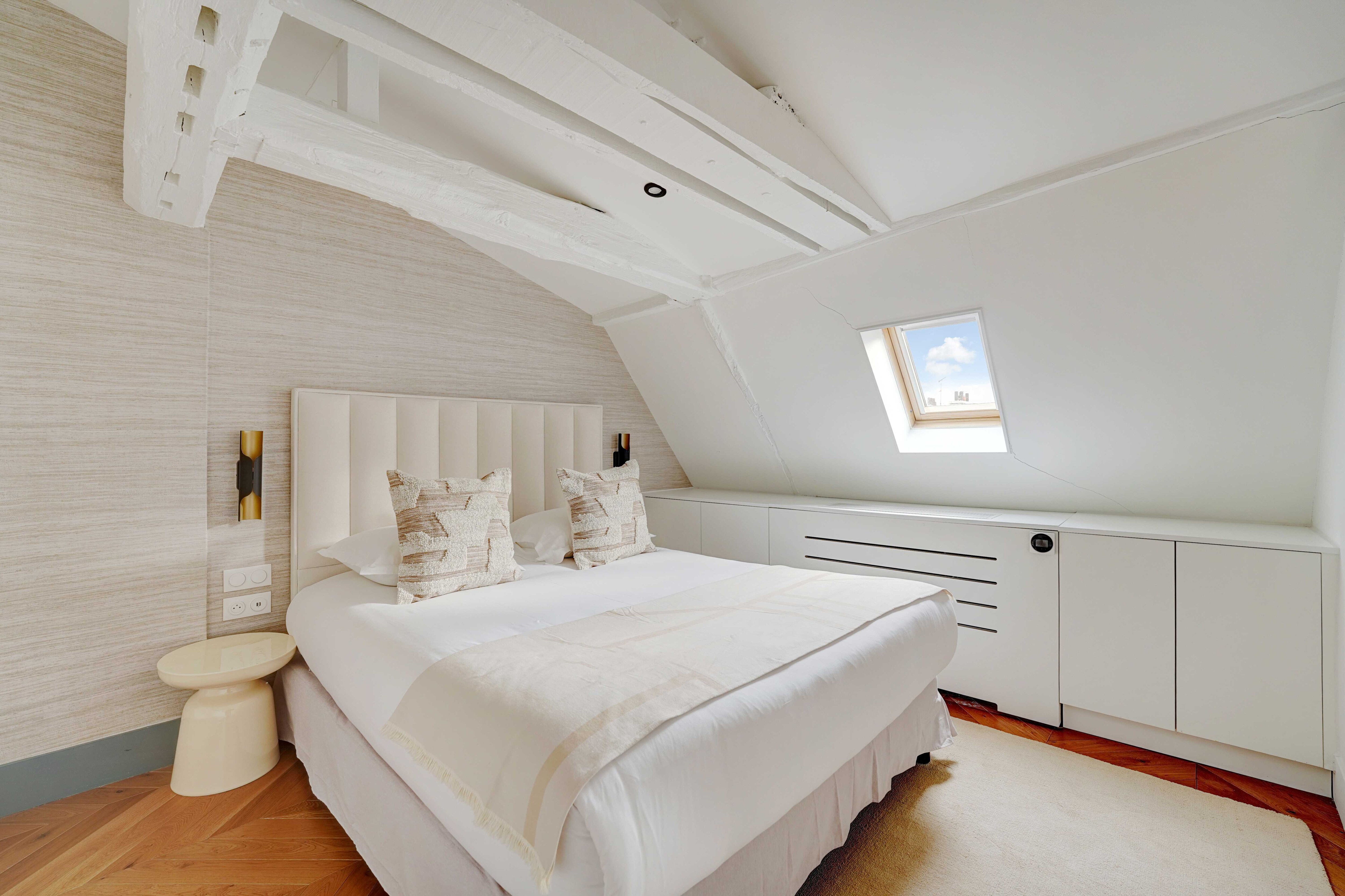 Exceptional apartment - 4BR/10P - Opera - Tap to explore photos