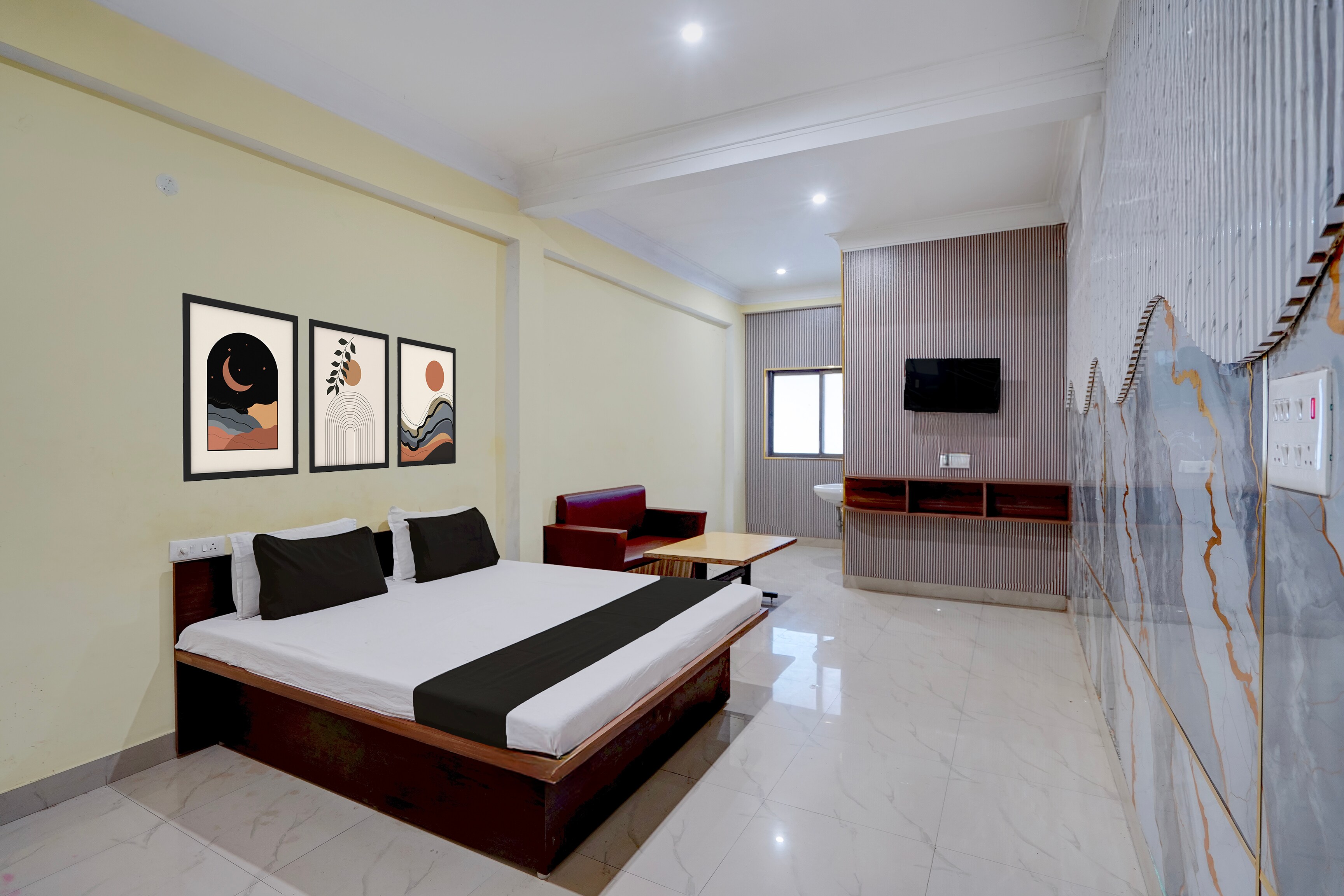 Hotel O Prabhawati - Tap to explore photos