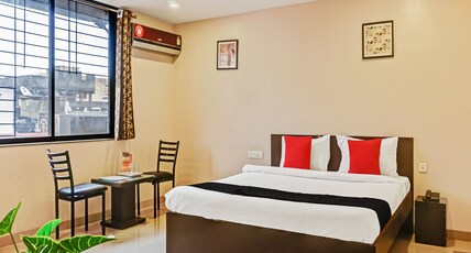 Hotel O Log Inn Plaza Room Type - Classic