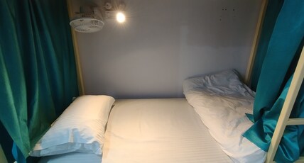 Ganga Putra Inn | Rooms & Dorms Room Type - 01 Bed in 6 Beds | AC Mixed Dormitory